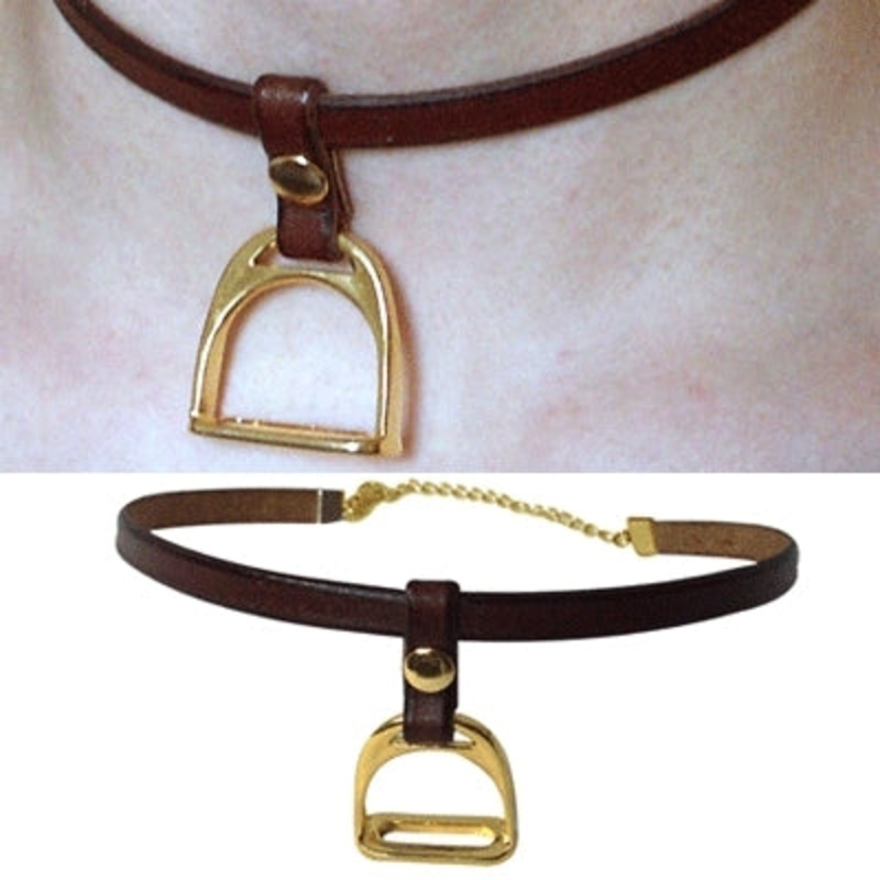 Exselle Stirrup On Leather Choker