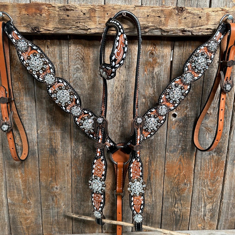 Classic Clear One Ear / Breastcollar Tack Set #OEBC511