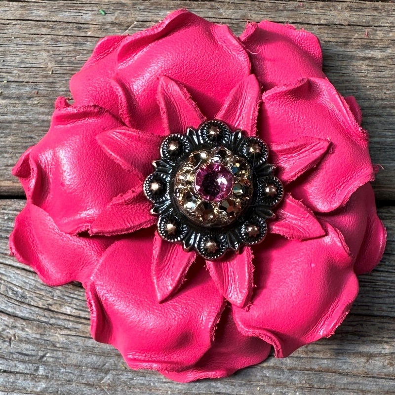 Neon Pink Gardenia Flower With Copper Pink & Champagne 1″ Concho