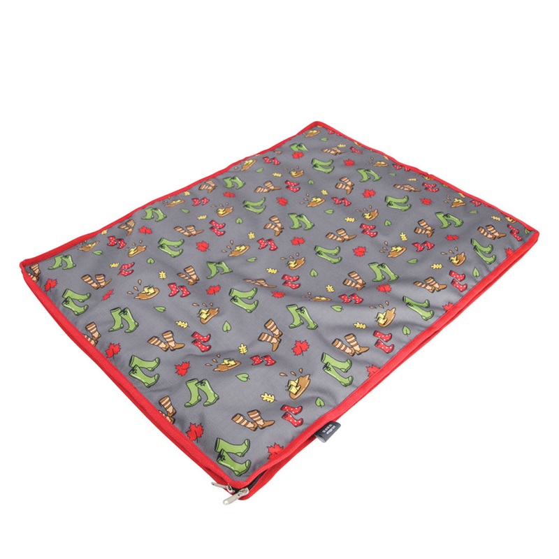 Hy Equestrian Benji & Flo Country Walks Dog Bed