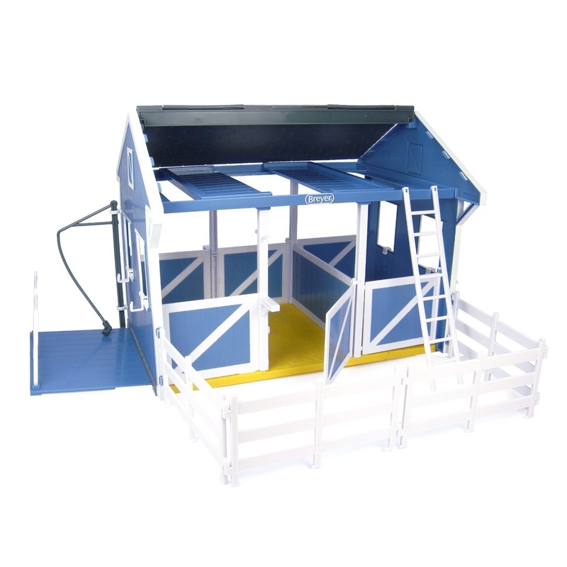Breyer Classic Stable