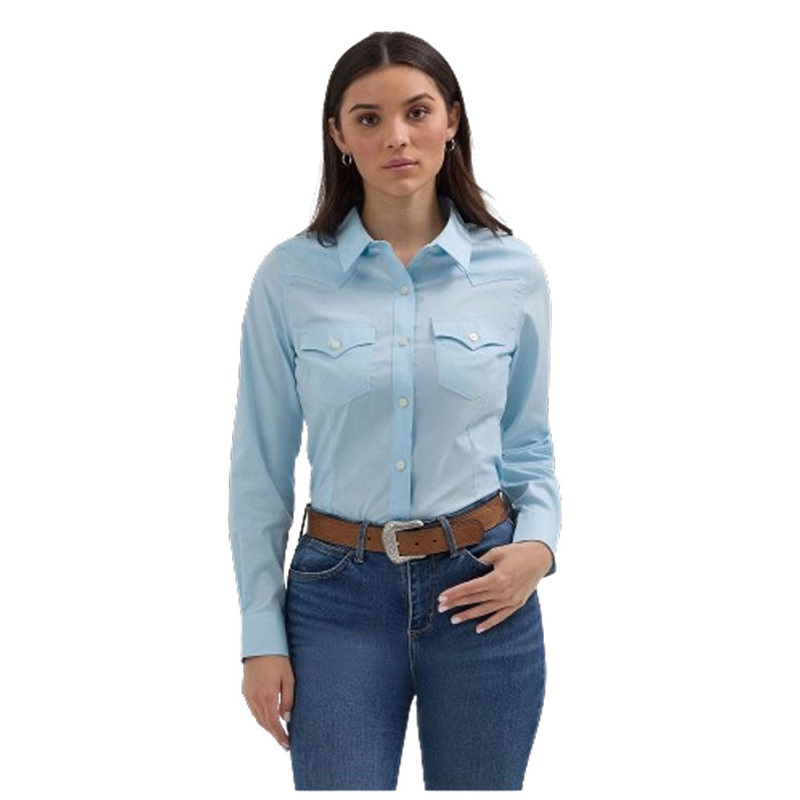 112358015 Wrangler Women’s Retro Long Sleeve Solid Western Shirt – Cool Blue