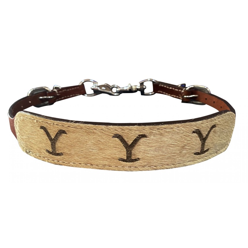 “Y” branded cowhide wither strap