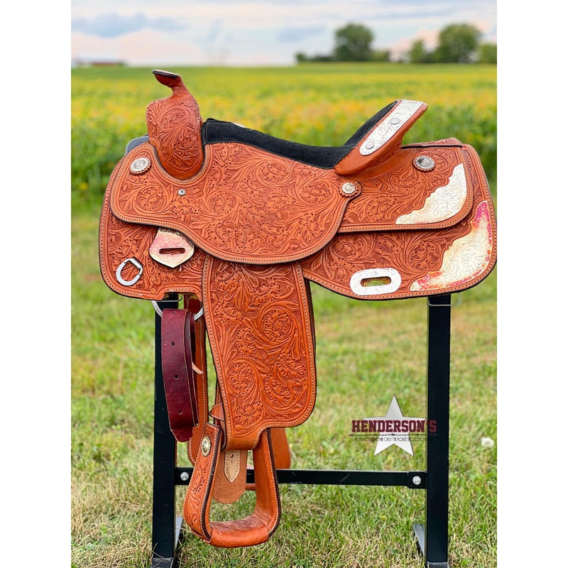 Double D Show Saddle