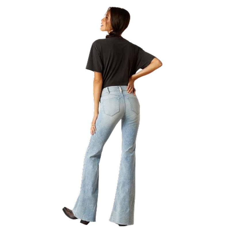 10051609 Ariat Women’s Perfect Rise Jimena Flare Jean – Snowland