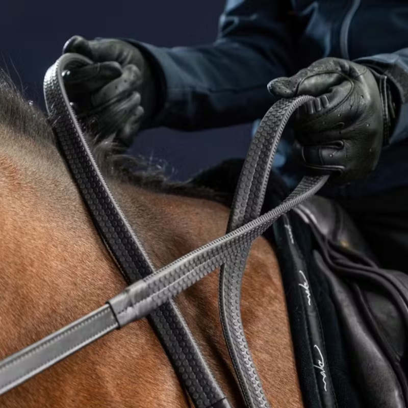 Dy’on 1/2 Rubber Reins D Collection