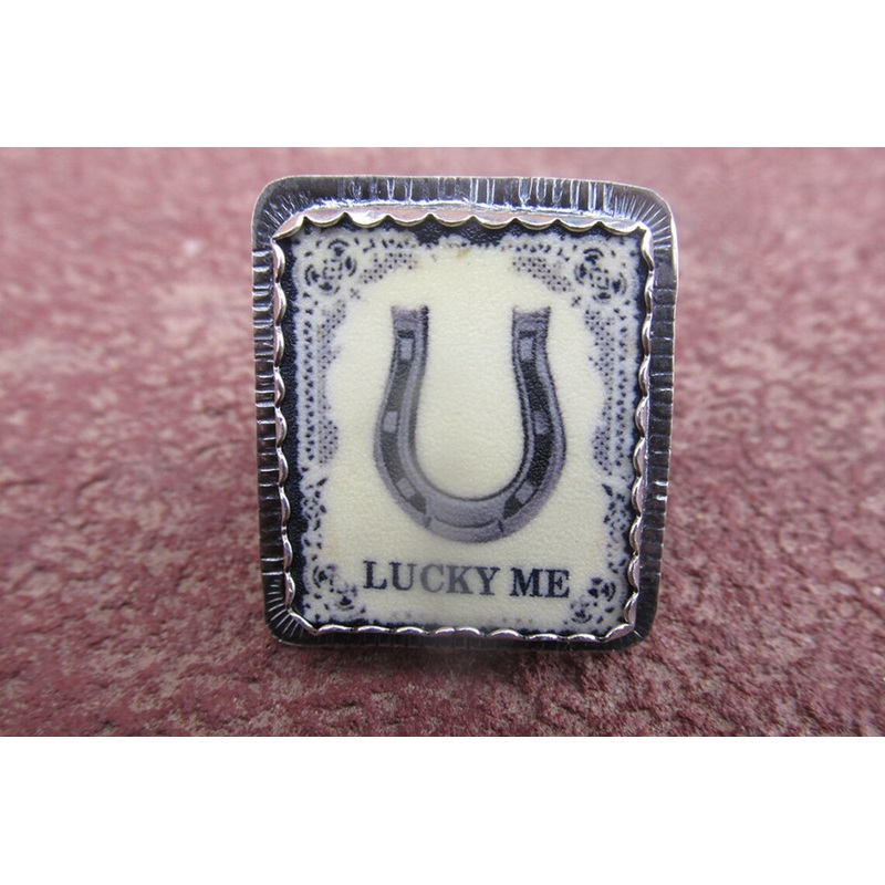 Lucky Me Horseshoe Ring