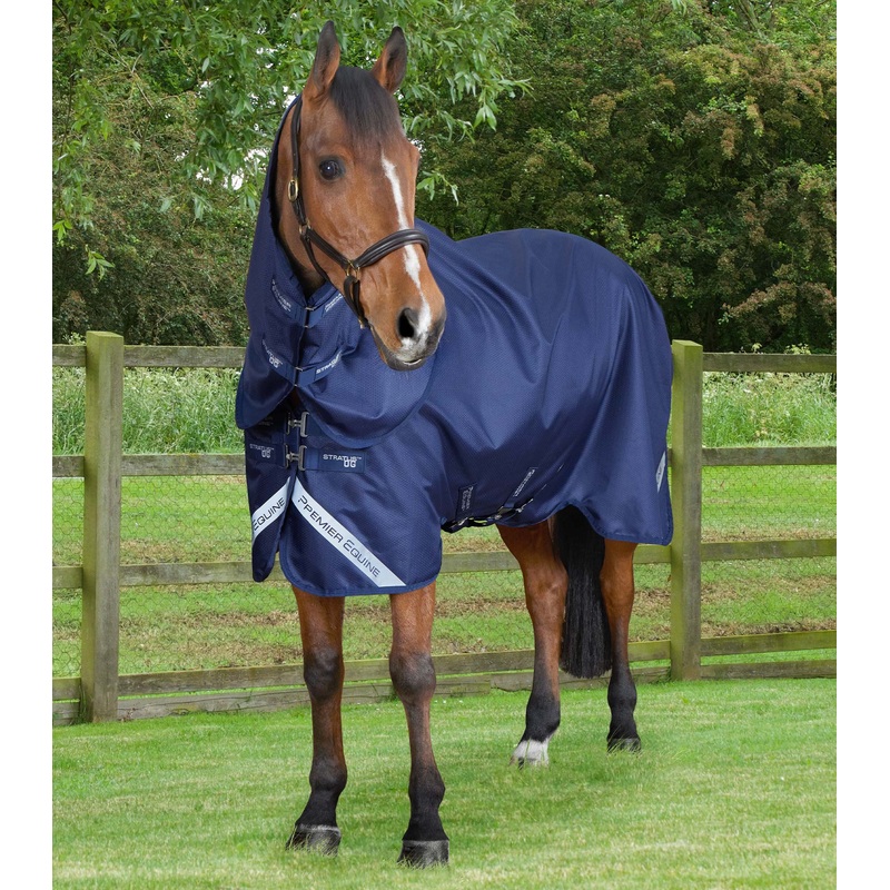 Stratus 600D Series 0g Turnout Rug with Classic Neck Cover Navy