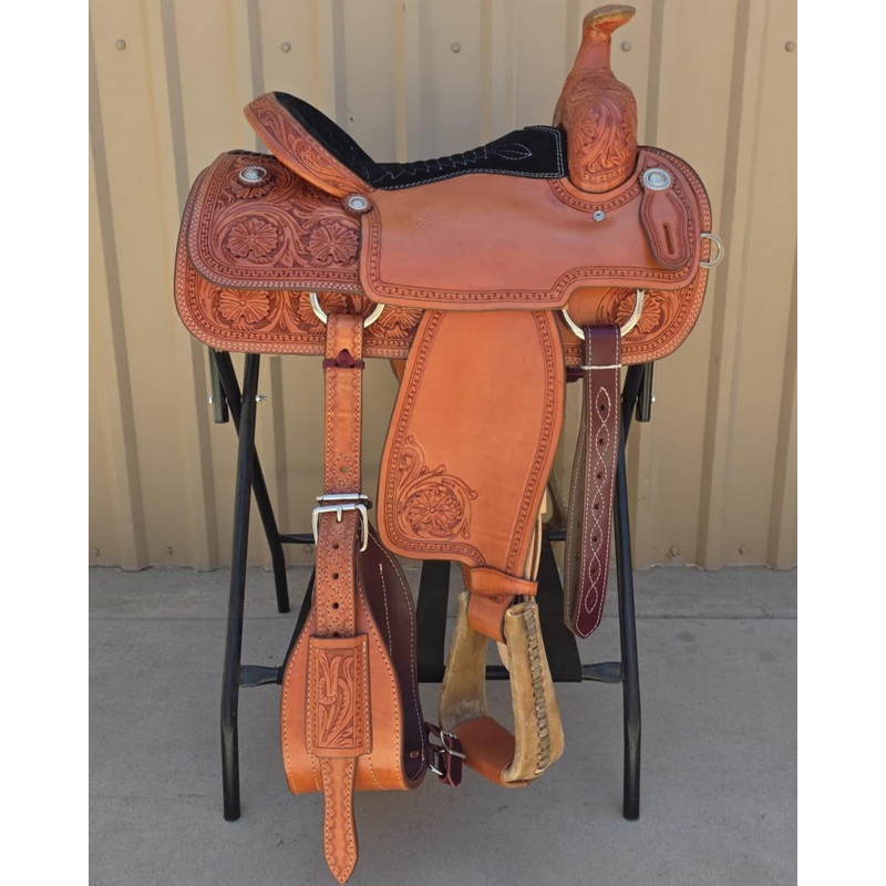 #1760 15″ Corriente Team Roping Saddle