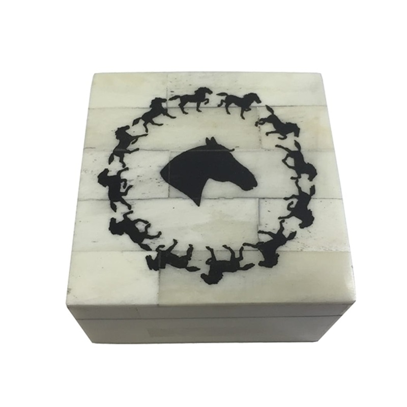 3 1/4″ Etched Horses Scrimshaw Box