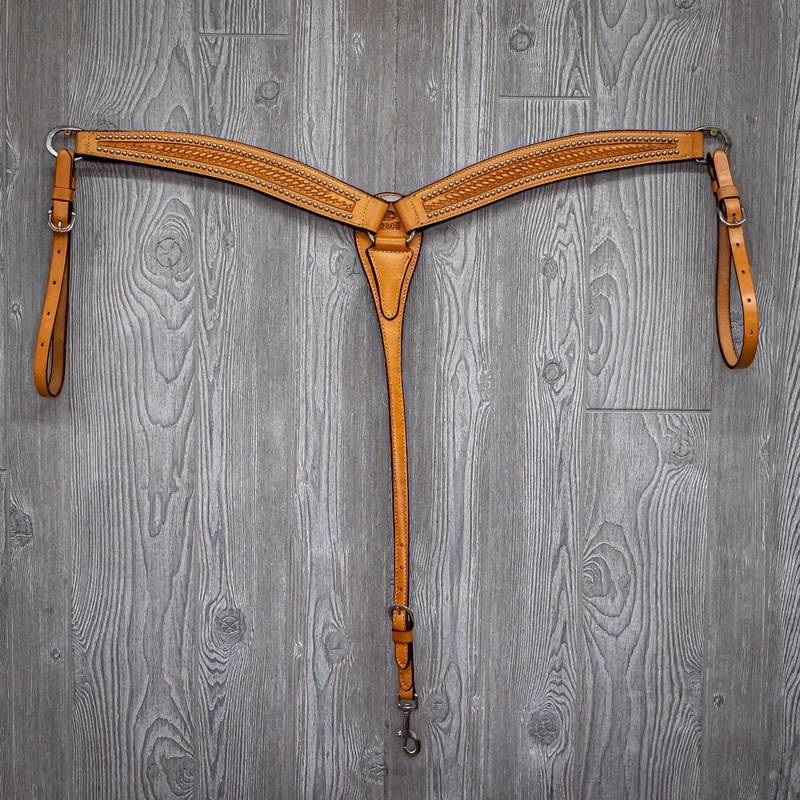 Spotted breast strap w/ ss hardware basket