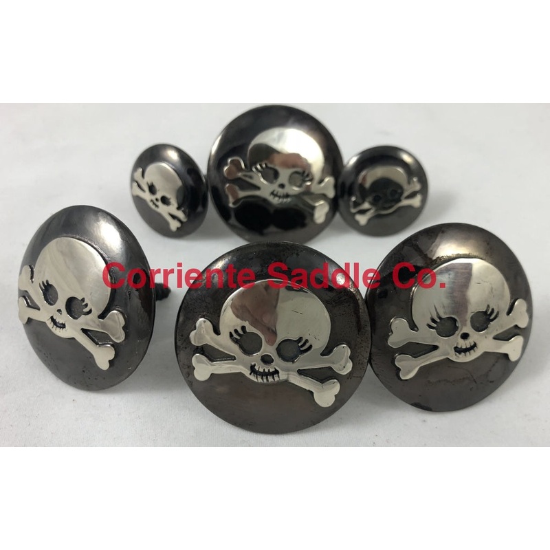 CBCONCH 126F Skull Conchos