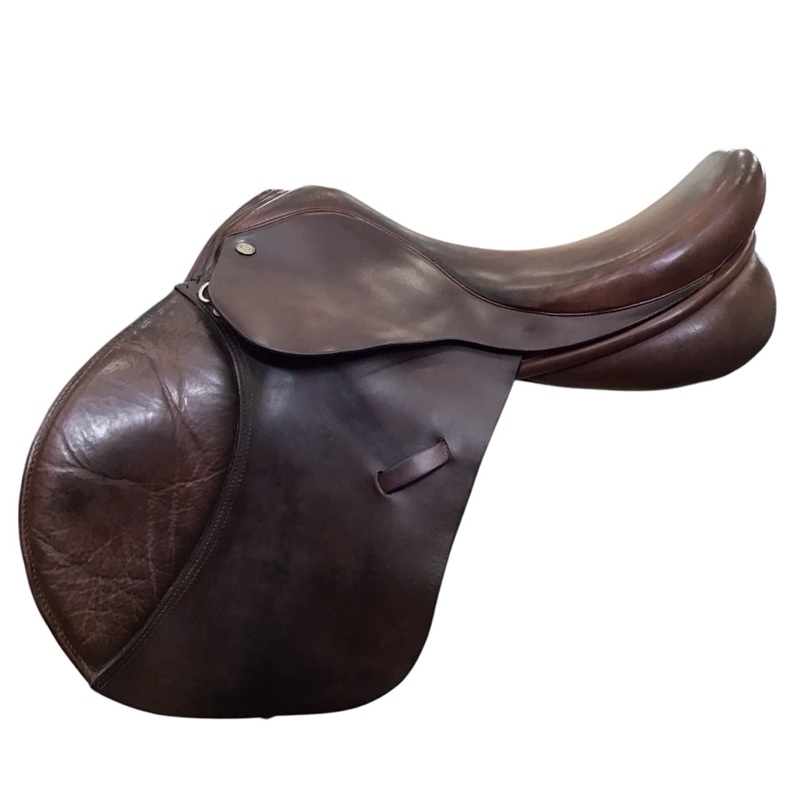 18″ Illegible brand Narrow Used Hunter/Jumper Saddle – H
