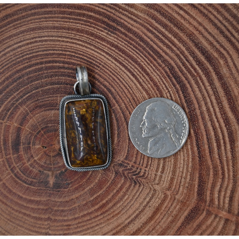 The Scarlett Pendant