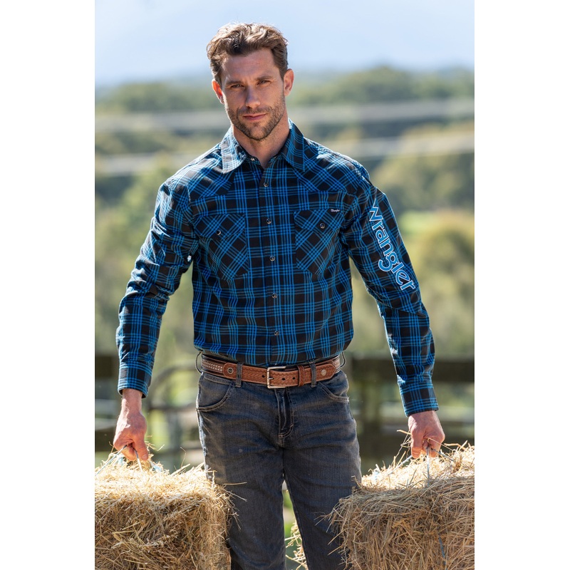 Wrangler Men’s Betts Check Logo Western Long Sleeve Shirt