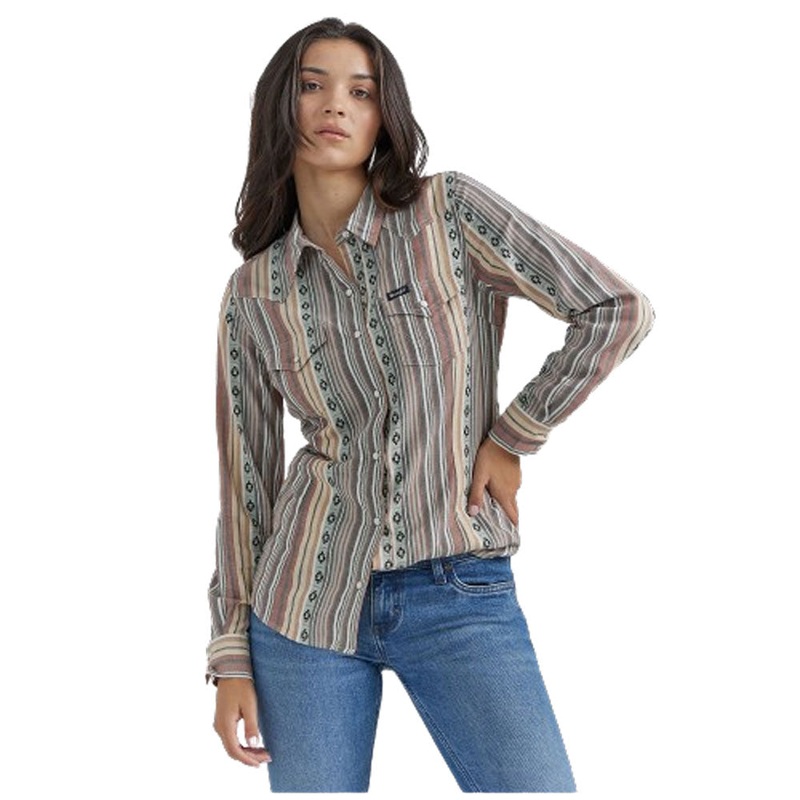 112353116 Wrangler Women’s Retro Long Sleeve Western Snap Shirt – Southwestern Pink/Blue Stripe
