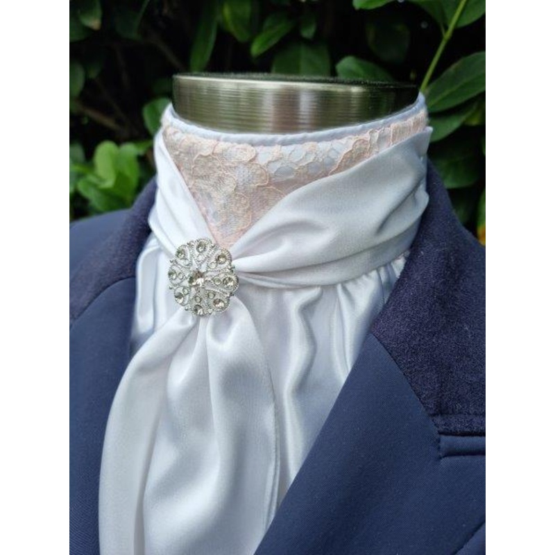 Cadenza~ White Euro Style/ Pale Pink Lace Center